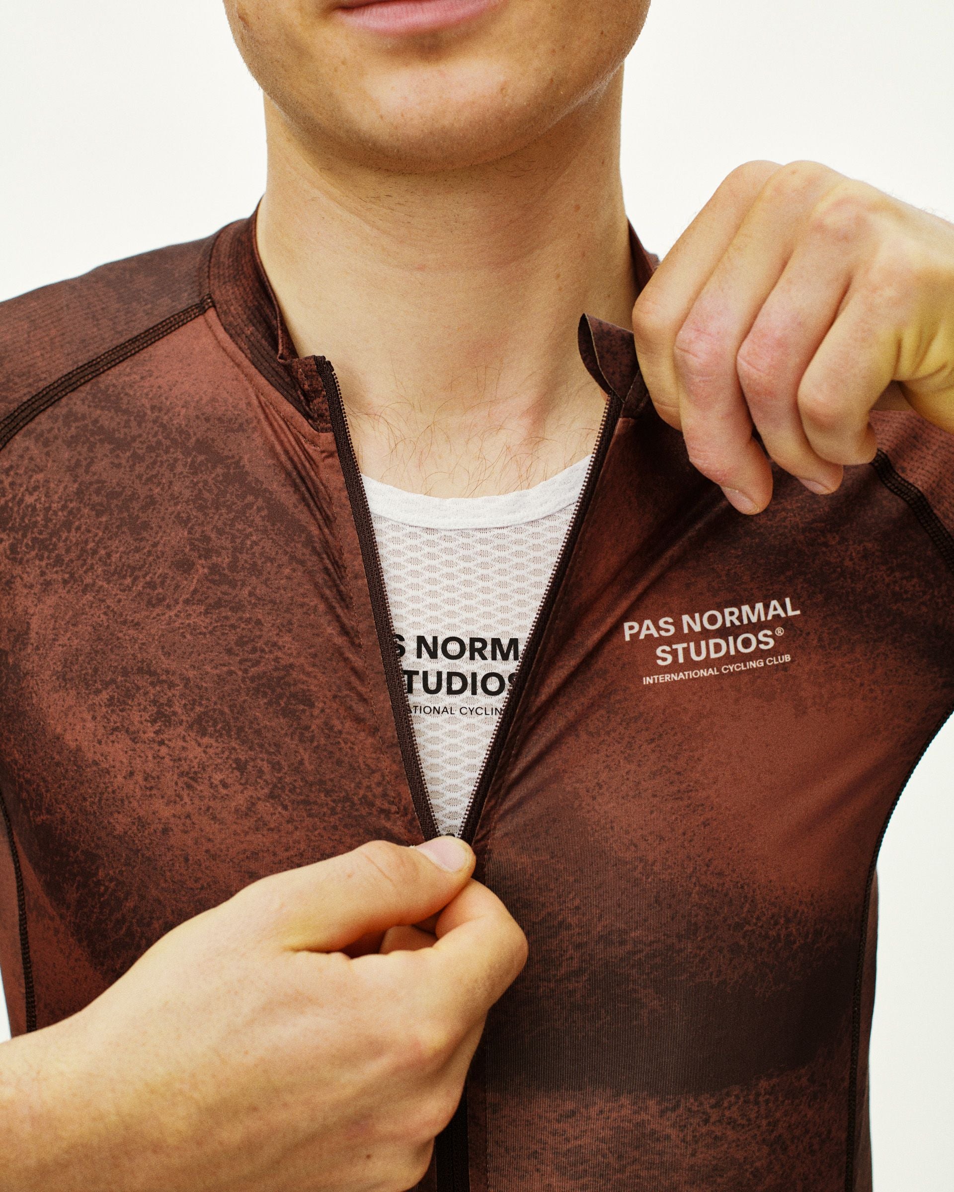 Maillot Manga Corta Pas Normal Studios Mechanism Hombre AOP Light brown #6